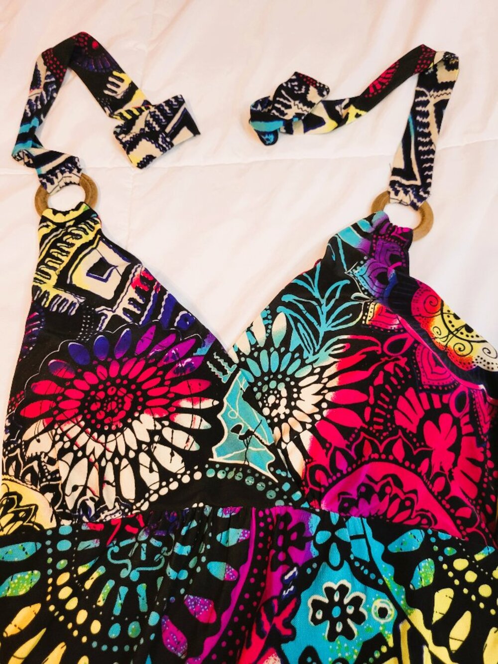 Elegant & colorful Jersey Halter Maxi Dress - Picture 2 of 8